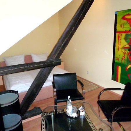 Hahne Hotel Und Appartements Laatzen Eksteriør bilde